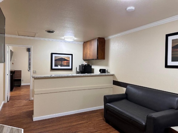 Beachwalker Inn Cayucos image 21