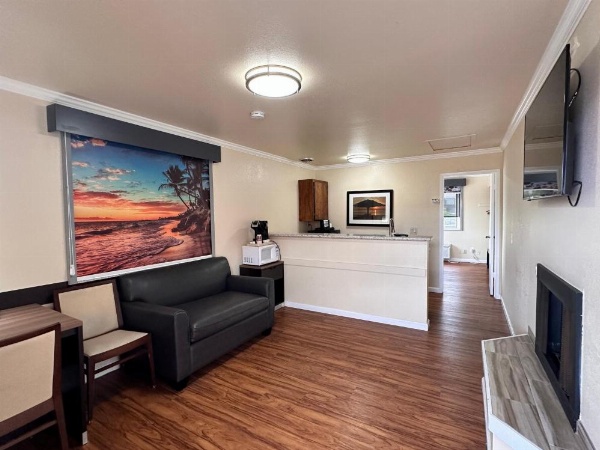 Beachwalker Inn Cayucos image 25